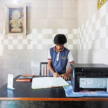 Hotel Oyo 44361 Shri Lajjaram Ashram Vrindāvan Exteriér fotografie