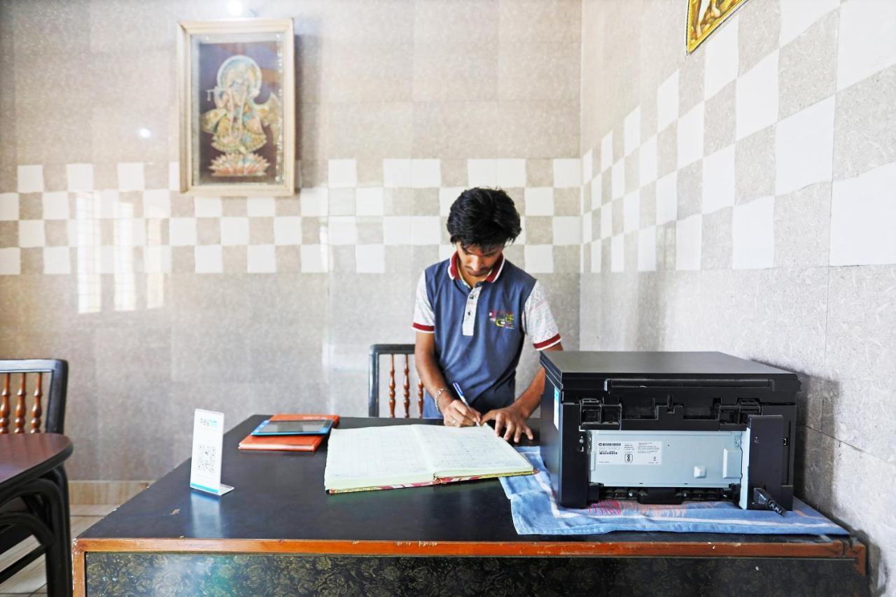 Hotel Oyo 44361 Shri Lajjaram Ashram Vrindāvan Exteriér fotografie
